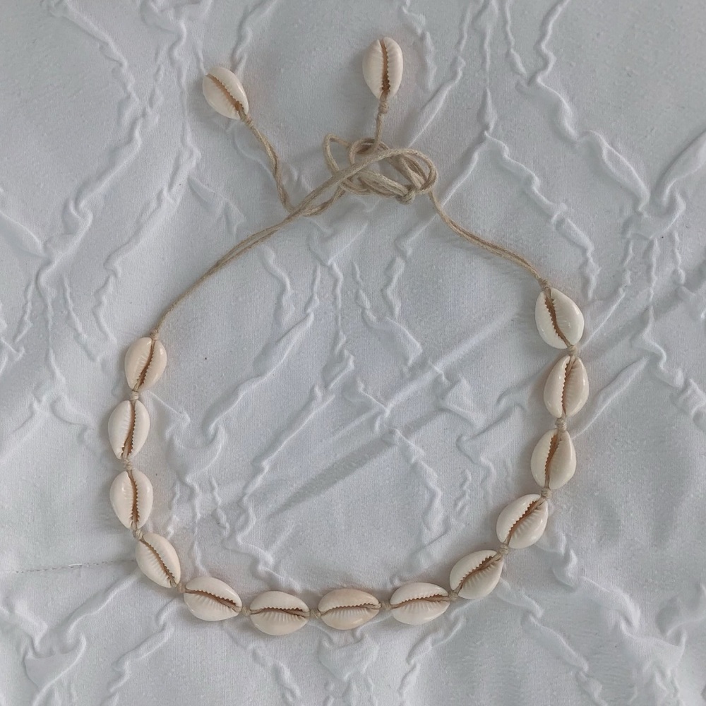 She’ll necklace